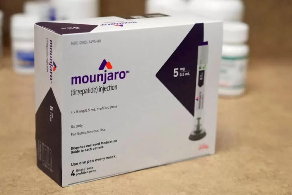 Embalagem do medicamento Monjauro (tirzepatida) para controle glicêmico e perda de peso